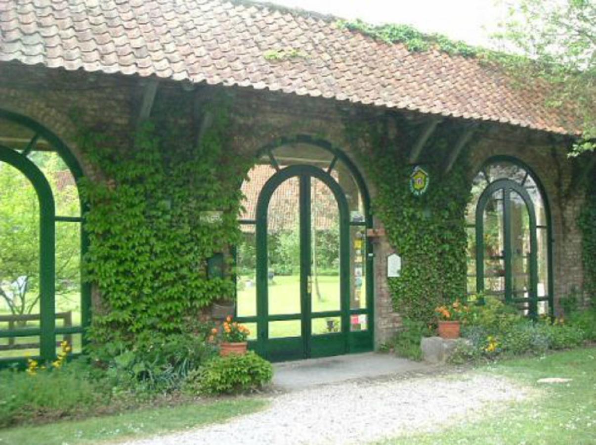 Manoir De Bois En Ardres Bed & Breakfast Exterior photo